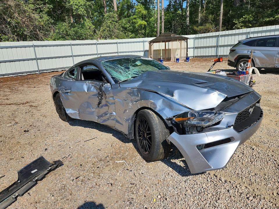 2022 FORD MUSTANG 4