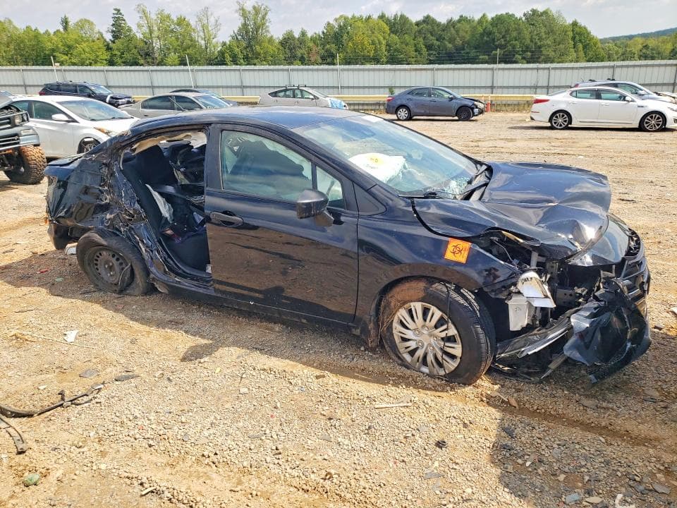 2024 NISSAN VERSA S 4