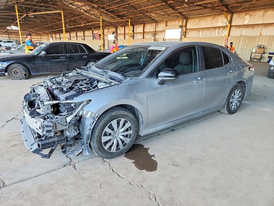 2018 TOYOTA CAMRY LE