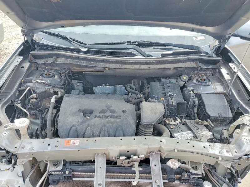 2019 MITSUBISHI OUTLANDER SE 12