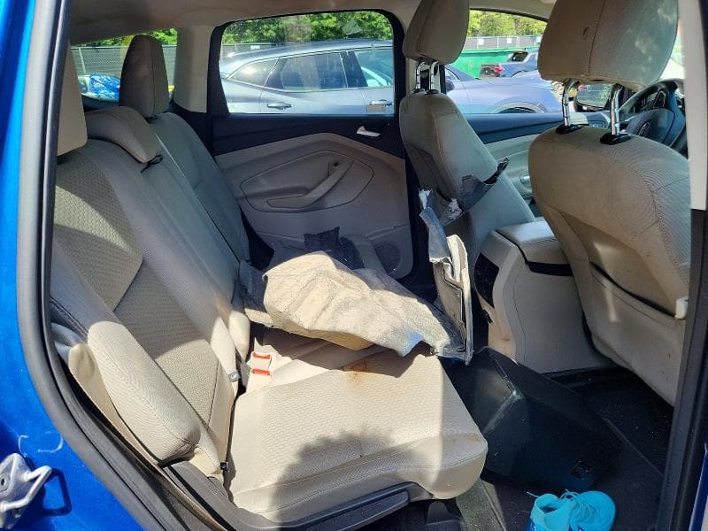 2017 FORD ESCAPE SE 11