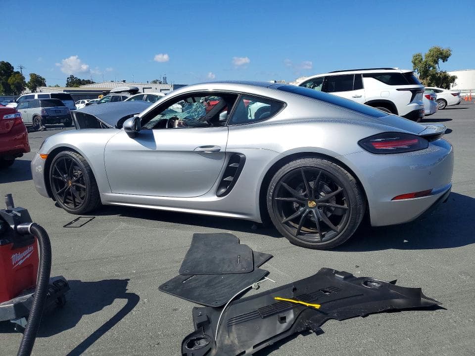 2019 PORSCHE CAYMAN BASE 2