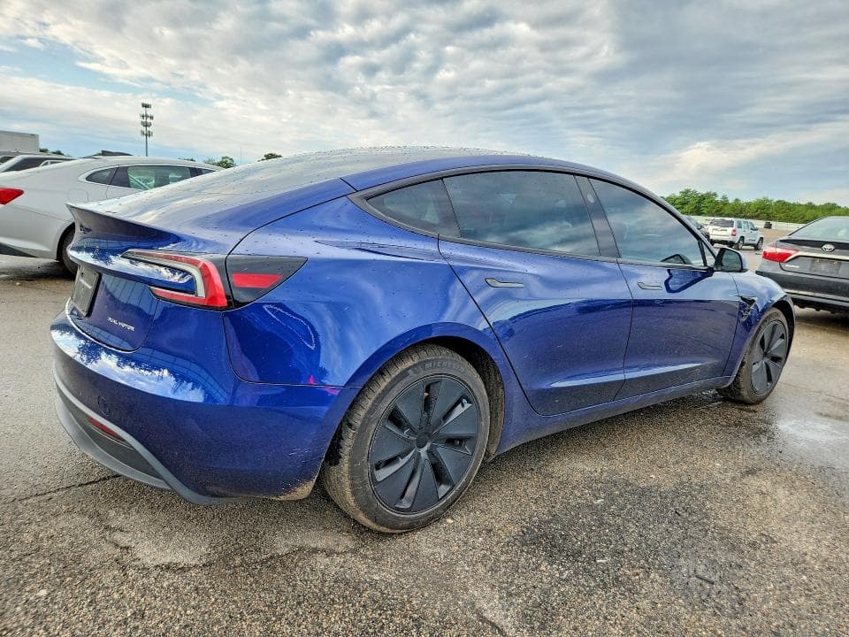 2024 TESLA MODEL 3 3