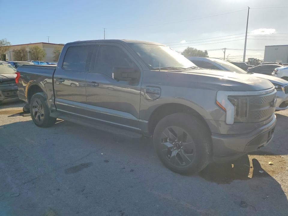 2023 FORD F150 LIGHTNING PRO 4