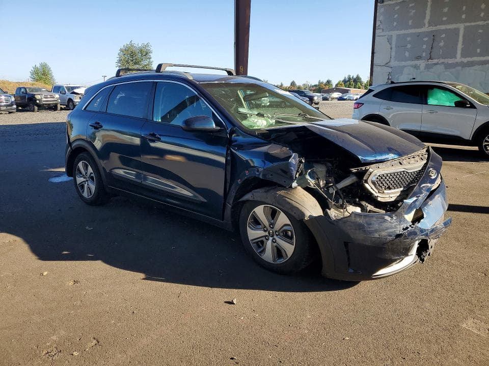 2019 KIA NIRO LX 4