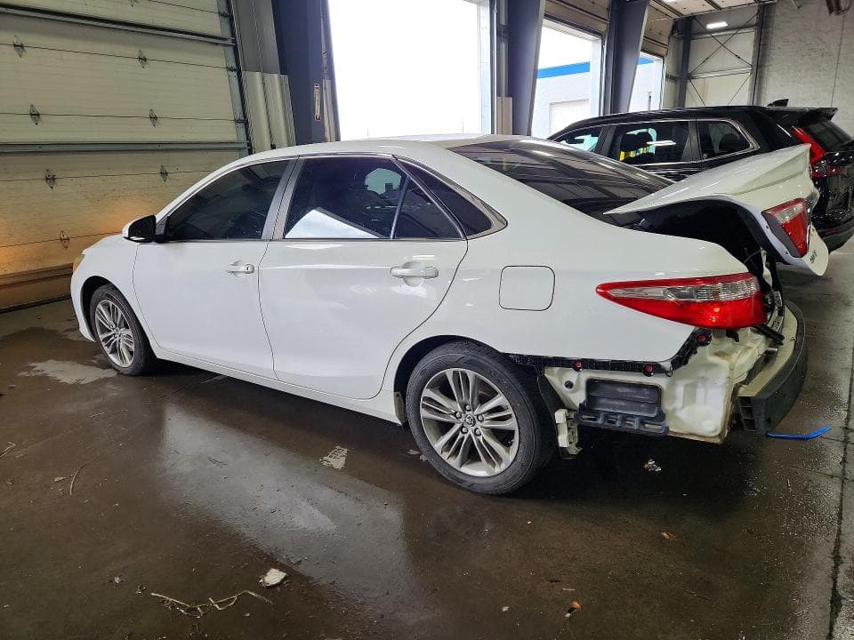 2017 TOYOTA CAMRY SE 2