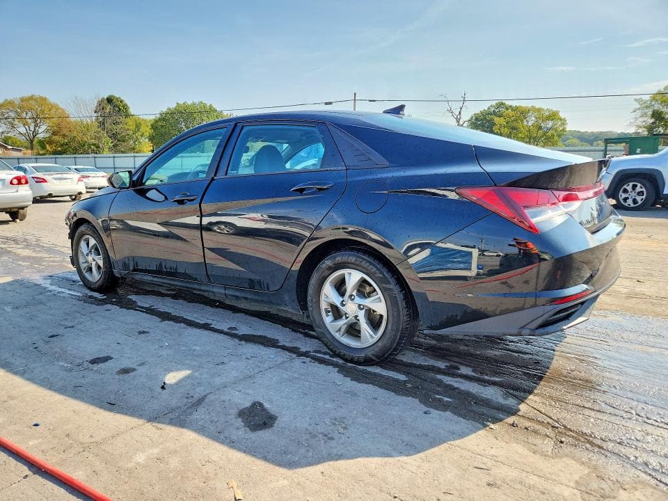 2023 HYUNDAI ELANTRA SE 2