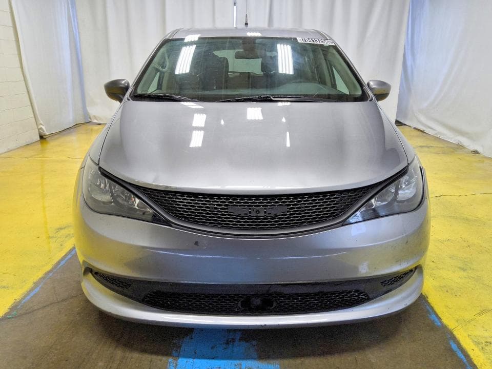 2021 CHRYSLER VOYAGER LX 5