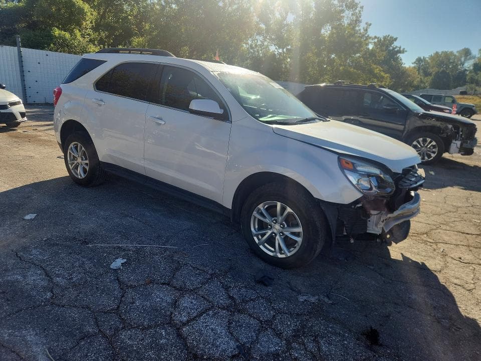 2017 CHEVROLET EQUINOX LT 4