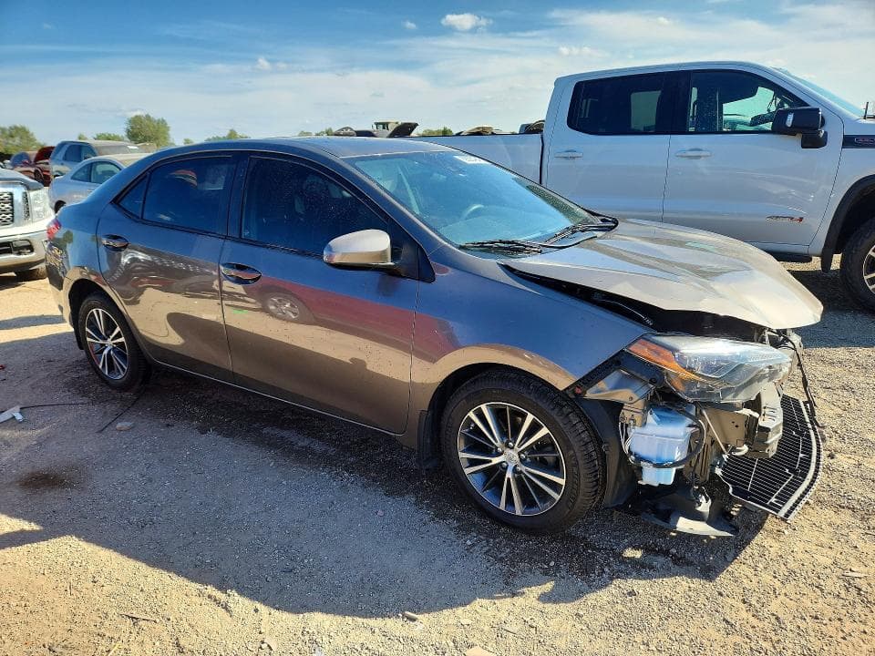 2018 TOYOTA COROLLA LE 4