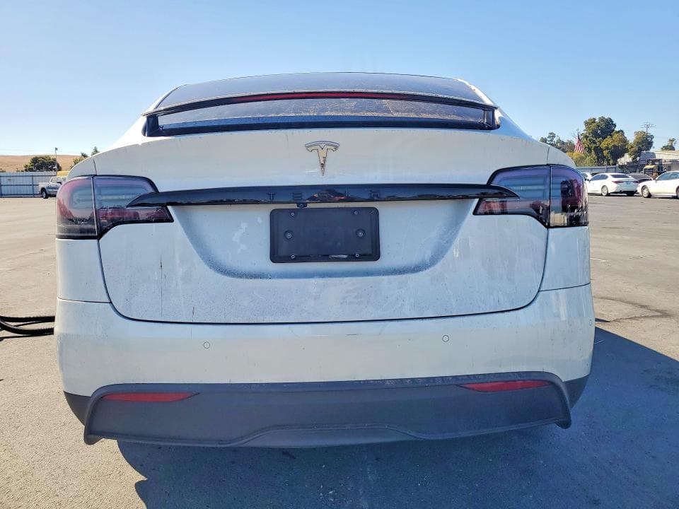 2022 TESLA MODEL X 6