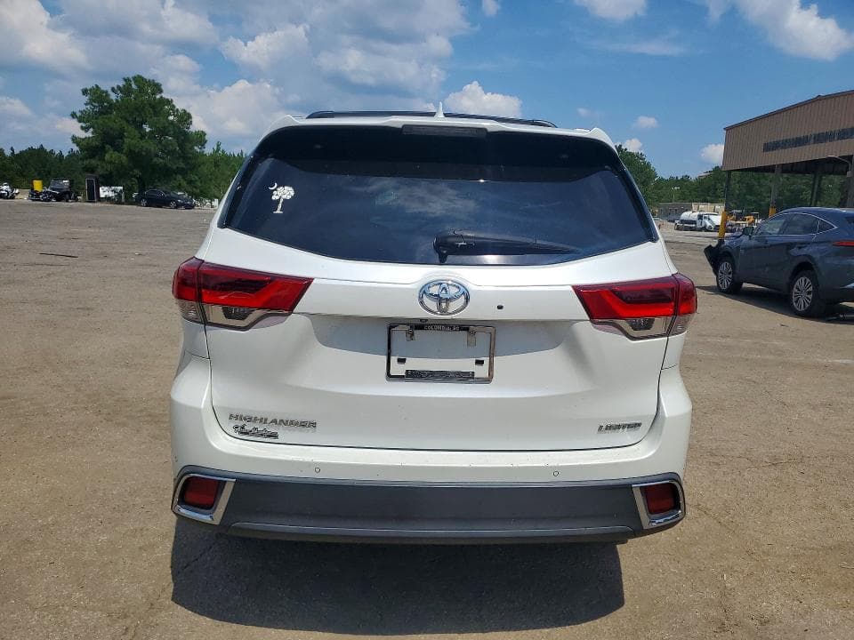 2019 TOYOTA HIGHLANDER LIMITED 6