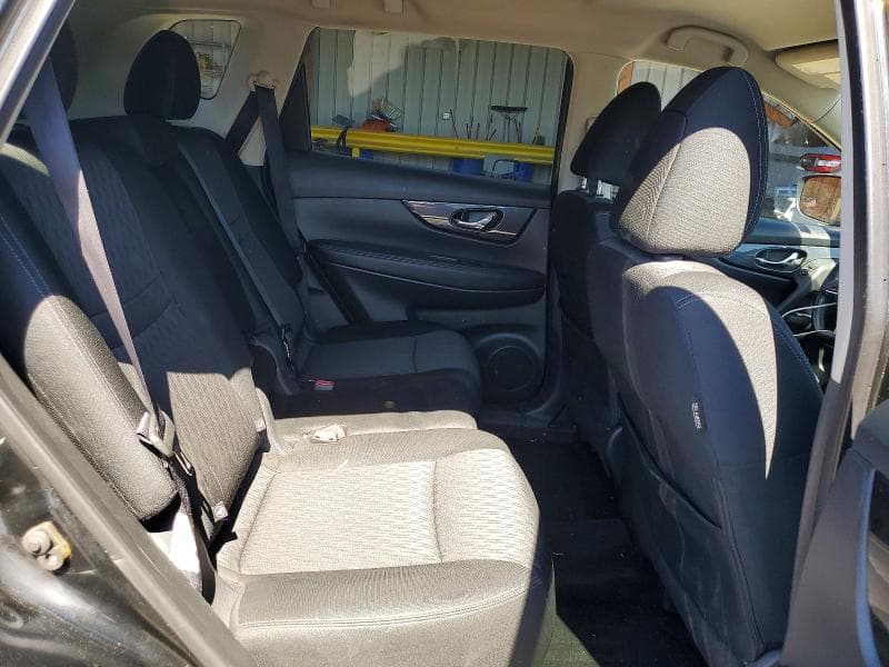 2018 NISSAN ROGUE SV 11