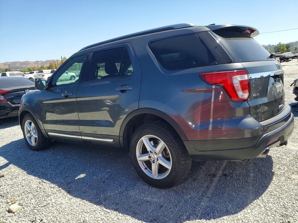 2019 FORD EXPLORER XLT 2