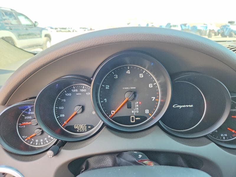 2018 PORSCHE CAYENNE 9
