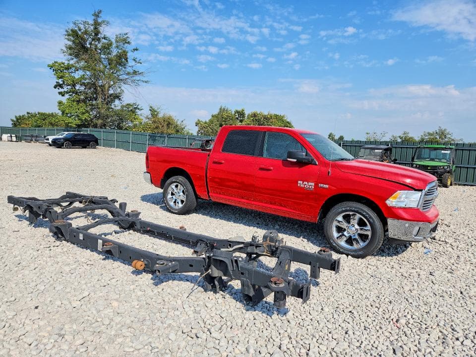 2019 RAM 1500 CLASSIC SLT 4