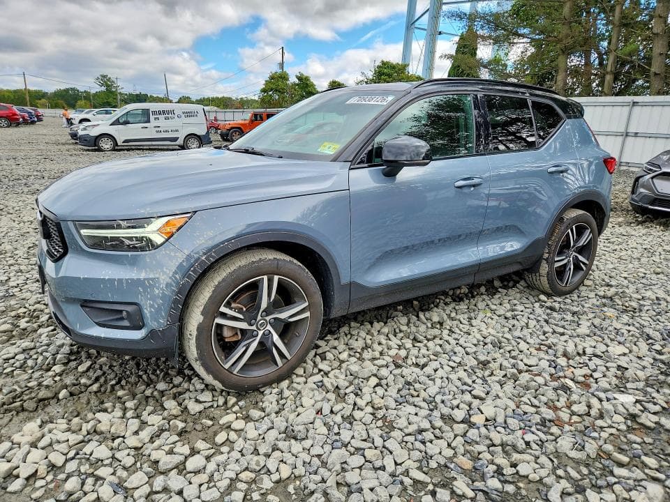 2021 VOLVO XC40 T5 R-DESIGN