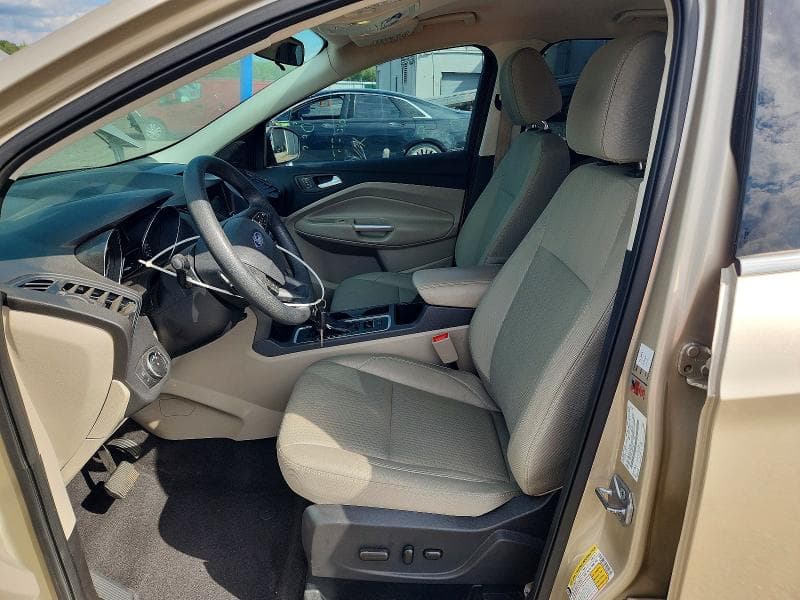 2017 FORD ESCAPE SE 7