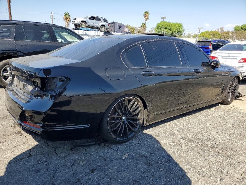 2020 BMW 750 XI 3