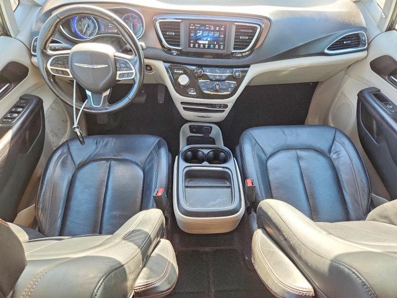 2019 CHRYSLER PACIFICA TOURING L 8