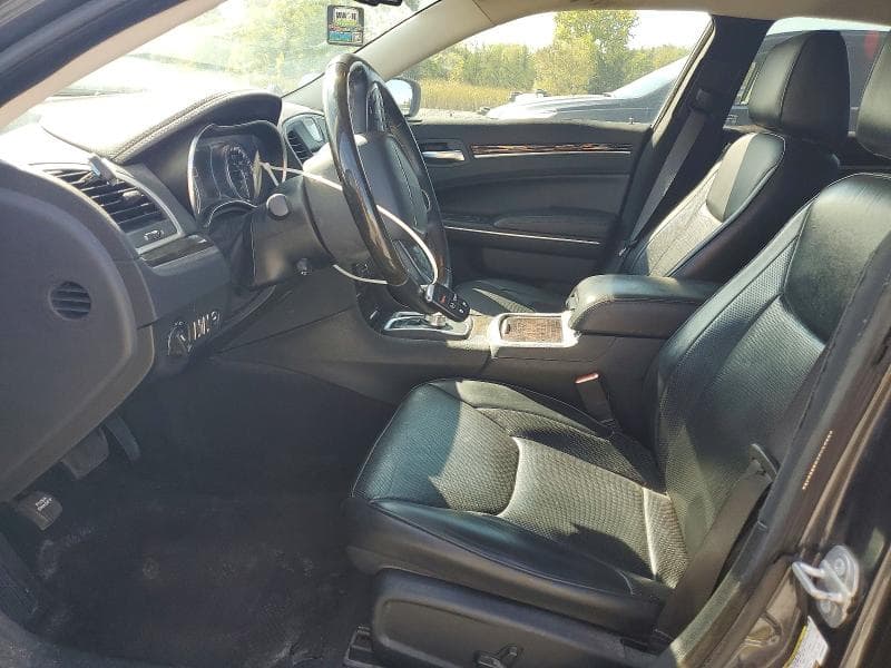 2017 CHRYSLER 300C 7
