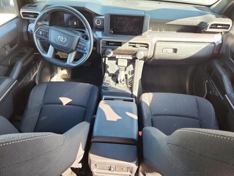 2025 TOYOTA 4RUNNER SR5 8