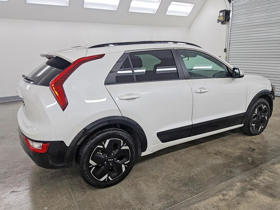2023 KIA NIRO WIND 3