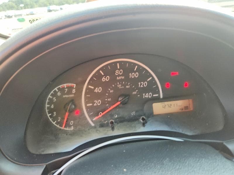 2019 NISSAN VERSA S 9