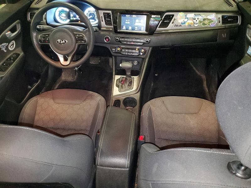 2017 KIA NIRO LX 8