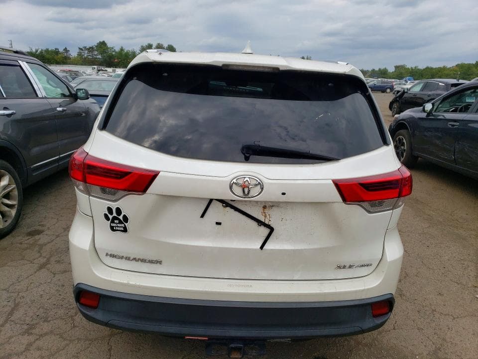 2017 TOYOTA HIGHLANDER XLE 6