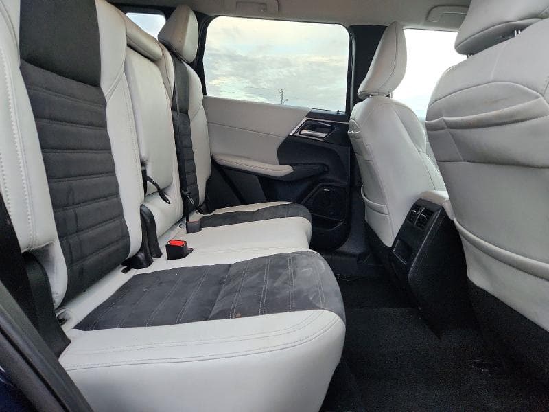 2025 MITSUBISHI OUTLANDER SE 11