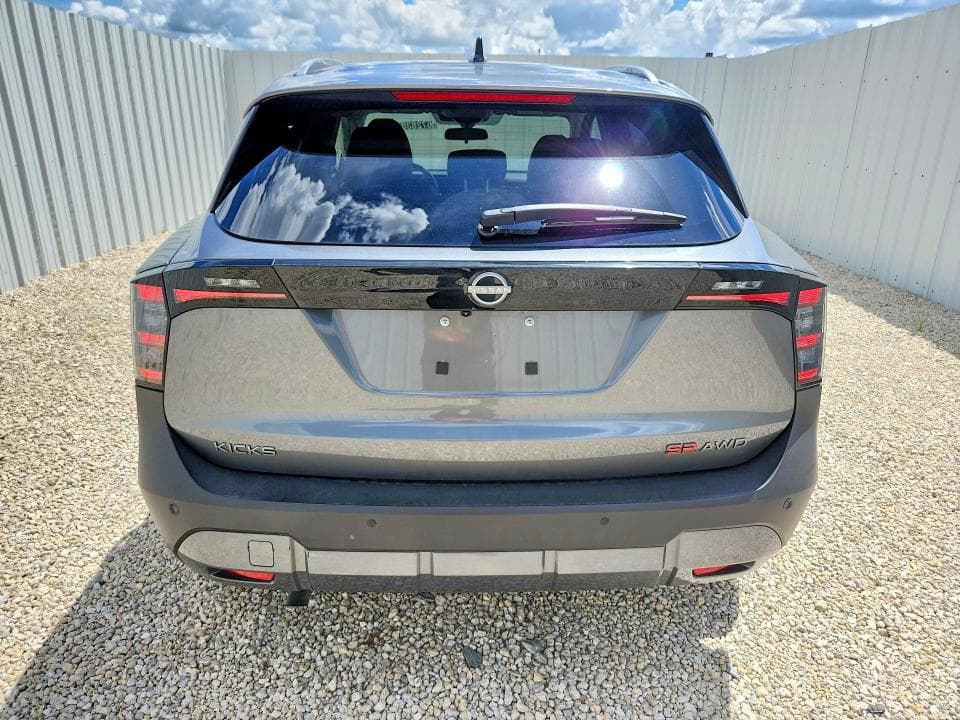 2026 NISSAN KICKS SR 6