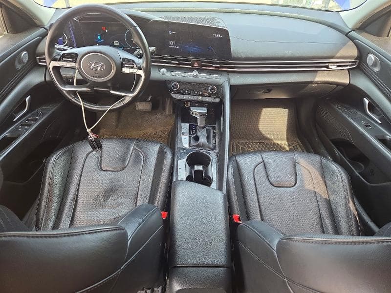 2022 HYUNDAI ELANTRA SEL 8