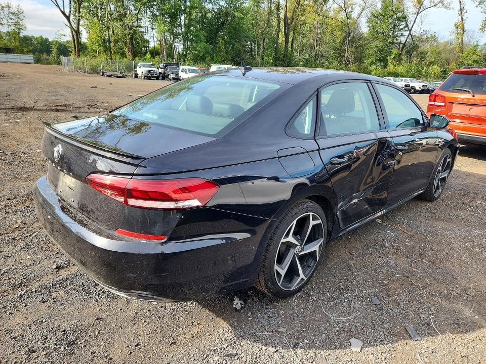2020 VOLKSWAGEN PASSAT R-LINE 3