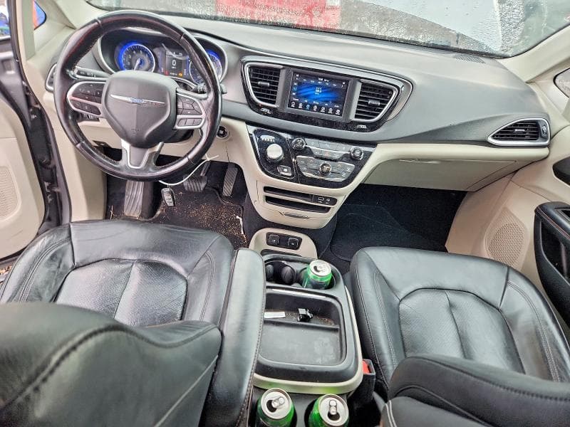 2020 CHRYSLER PACIFICA TOURING L 8