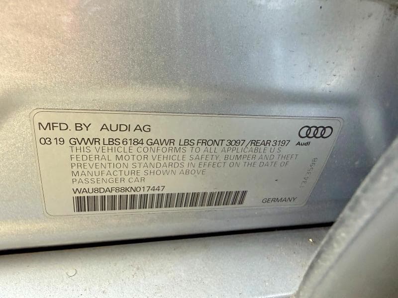 2019 AUDI A8 L 10