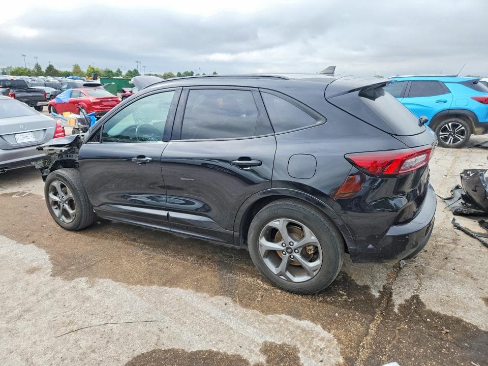 2024 FORD ESCAPE ST LINE 2