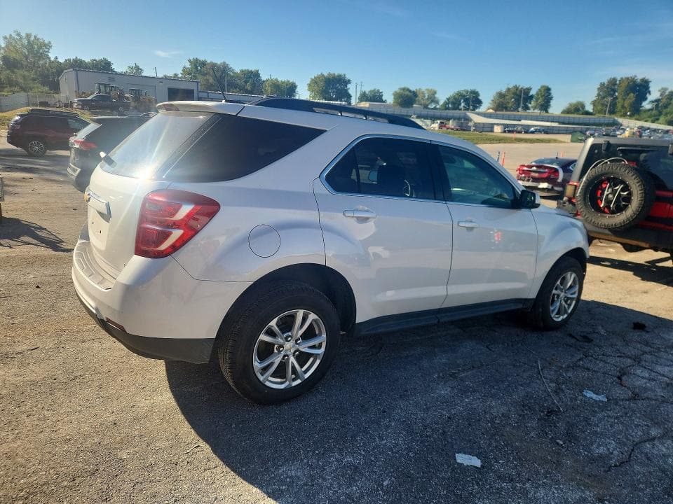 2017 CHEVROLET EQUINOX LT 3