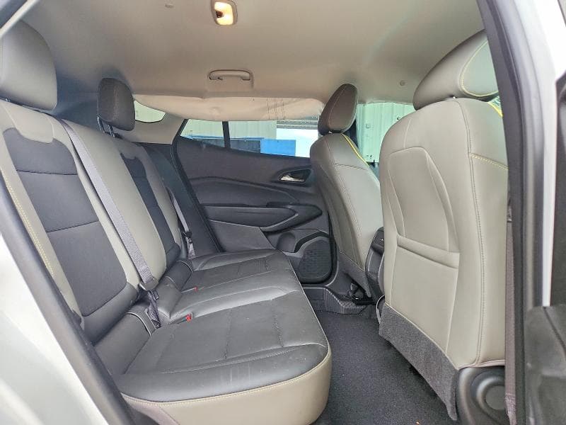 2025 CHEVROLET TRAX ACTIV 11