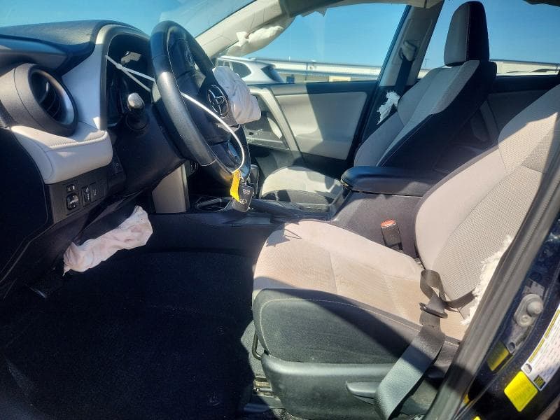 2017 TOYOTA RAV4 XLE 7