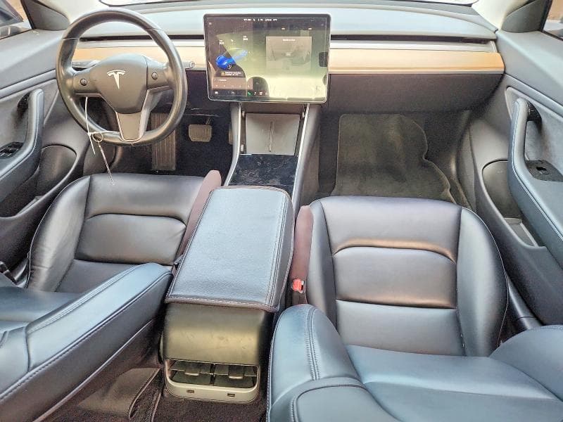 2019 TESLA MODEL 3 8