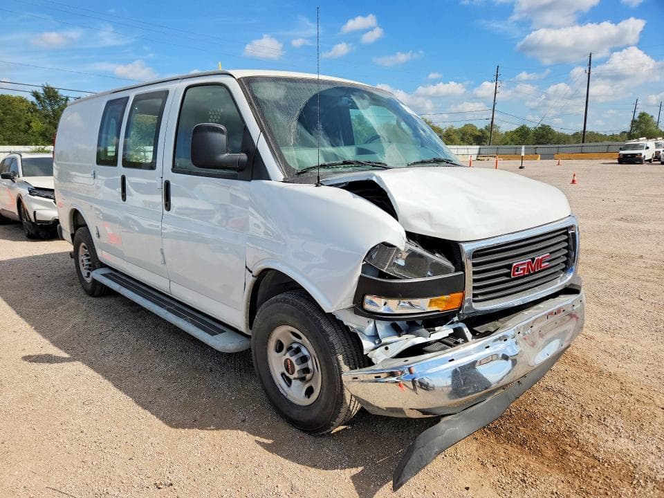 2026 GMC SAVANA G2500 4
