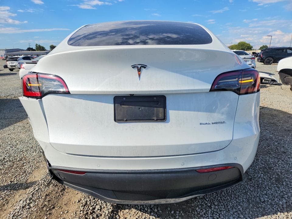 2022 TESLA MODEL Y 6