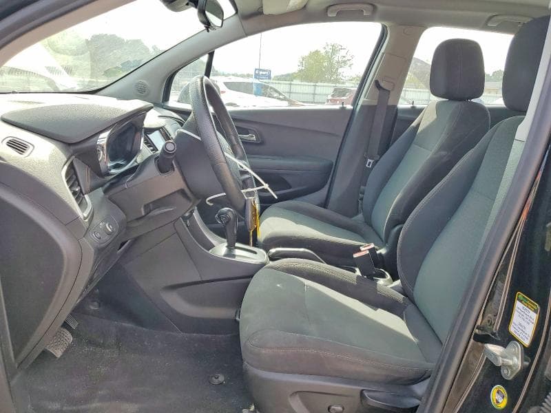 2020 CHEVROLET TRAX LS 7