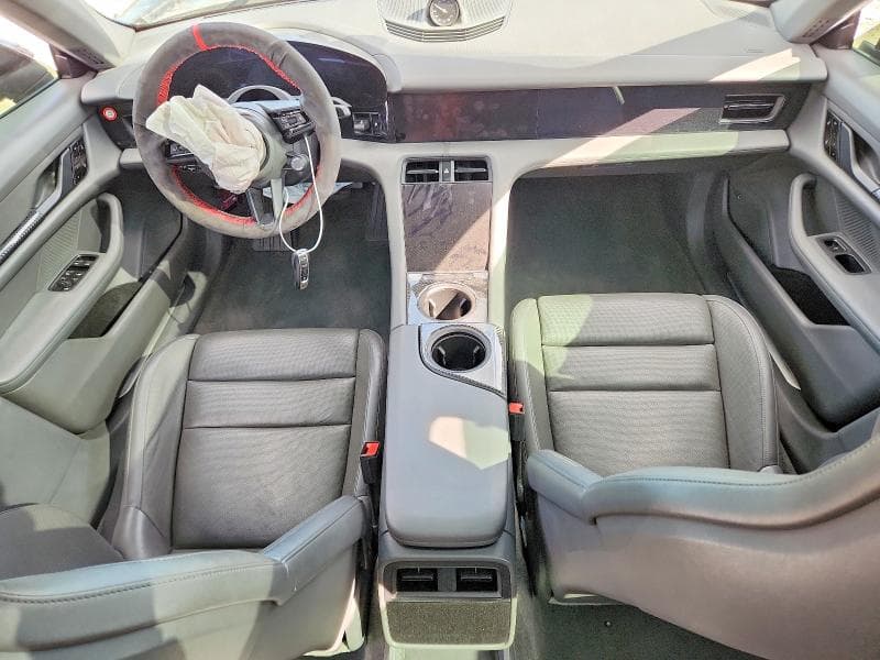 2021 PORSCHE TAYCAN 4S 8