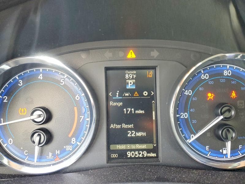 2017 TOYOTA COROLLA SE 9