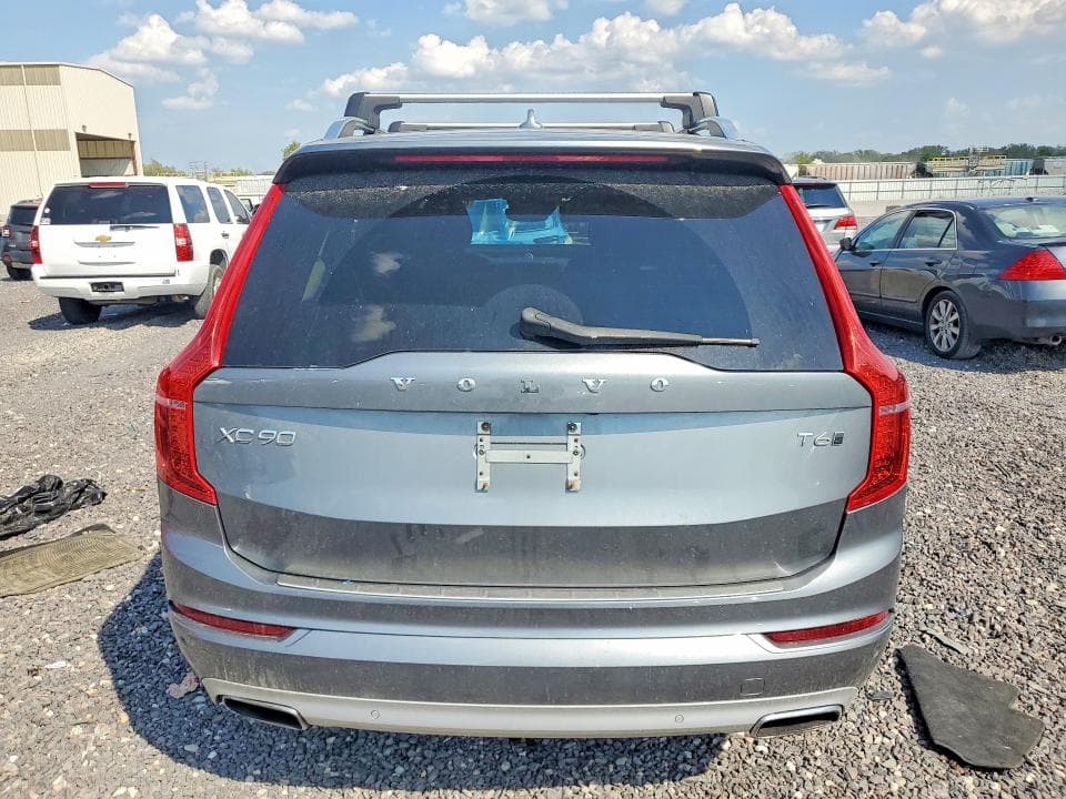 2017 VOLVO XC90 T6 6
