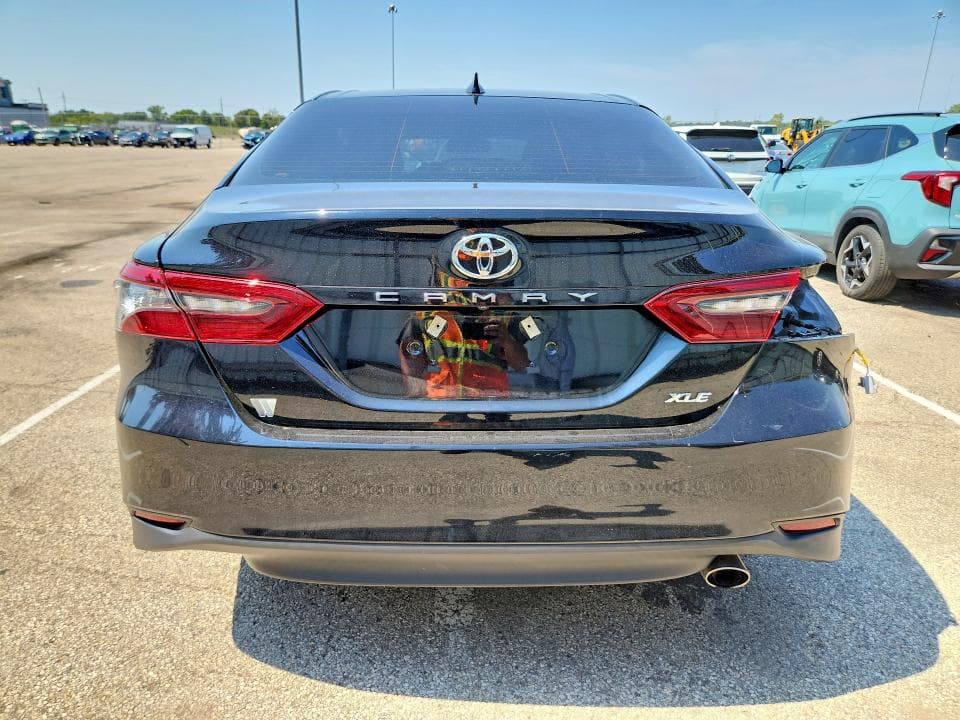 2024 TOYOTA CAMRY XLE 6