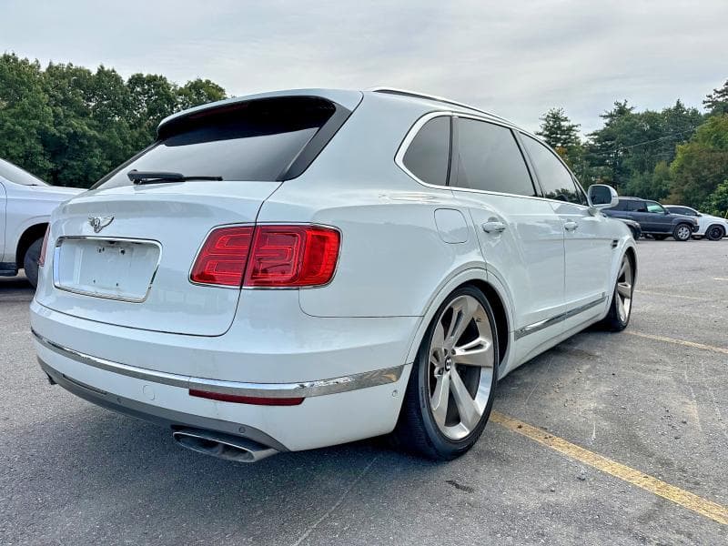 2017 BENTLEY BENTAYGA 3