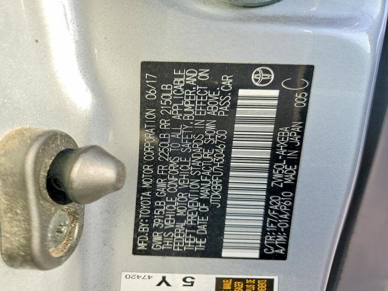 2017 TOYOTA PRIUS TWO 12